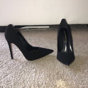 Pointed Pump